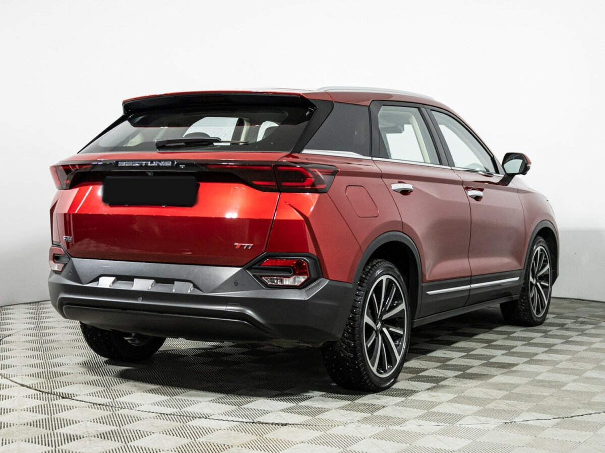 FAW Bestune T77 2023 года с пробегом. Фото: #3