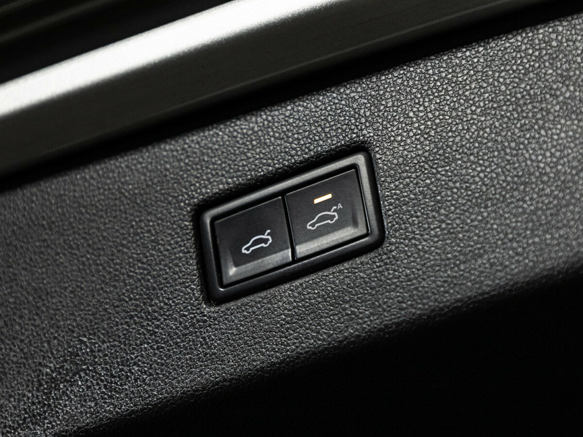 Volkswagen Tiguan 2018 года с пробегом. Фото: #24