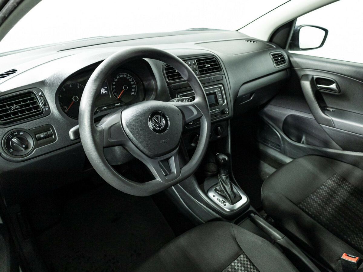 Б/У Фольксваген Поло 2019 года. Фото: #10