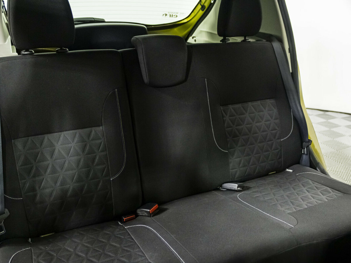 Б/У Рено Сандеро 2015 года. Фото: #8