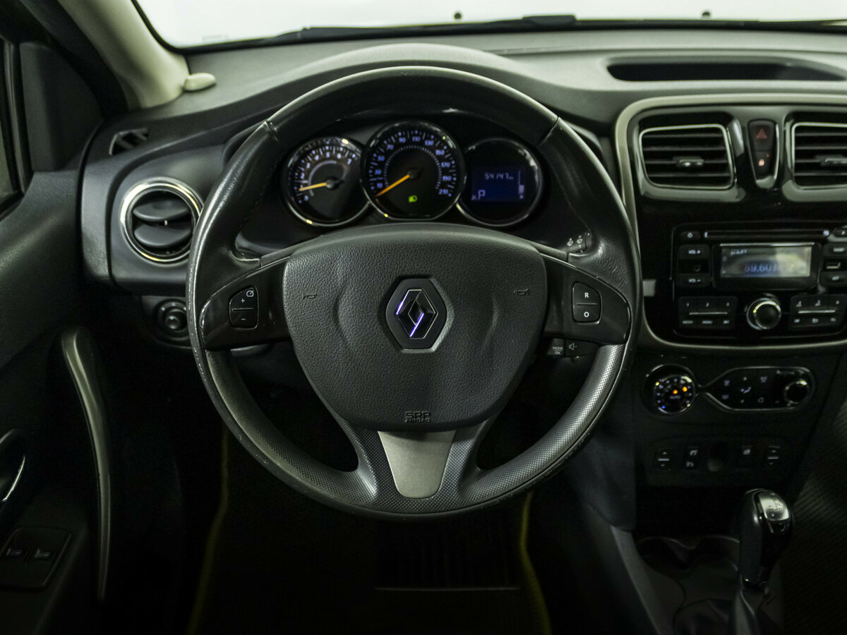 Б/У Рено Сандеро 2015 года. Фото: #10