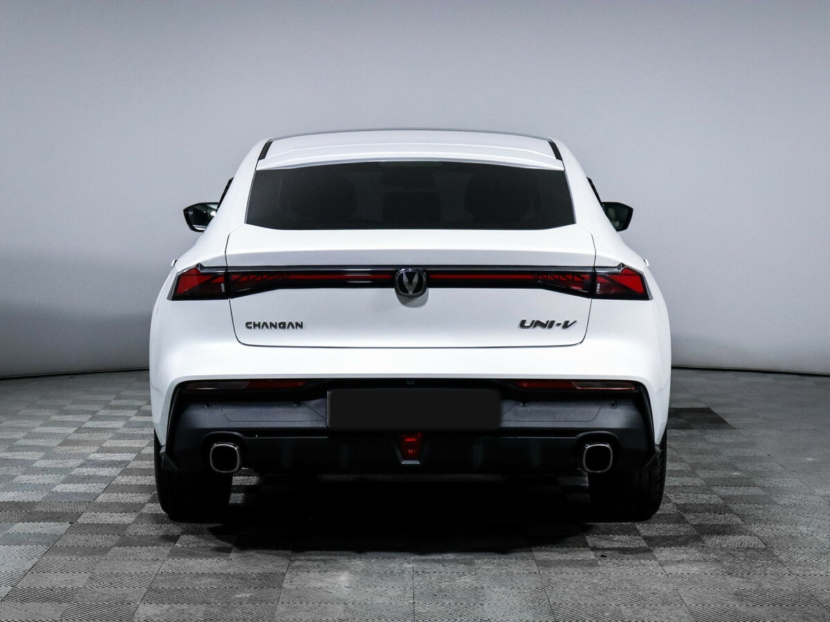 Changan UNI-V 2022 года с пробегом. Фото: #5