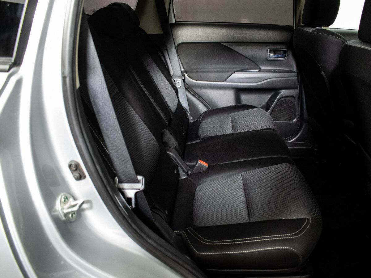 Mitsubishi Outlander 2018 года с пробегом. Фото: #8