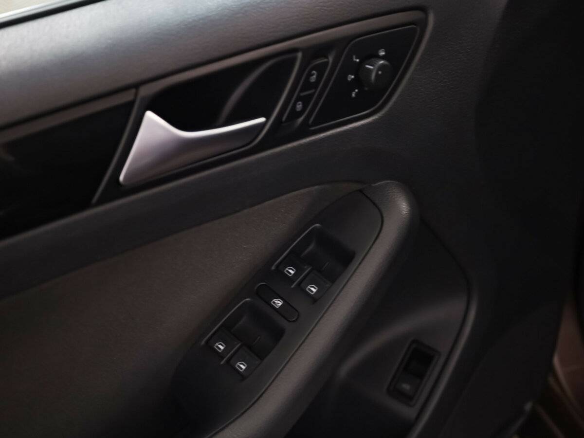 Б/У Фольксваген Джетта 2014 года. Фото: #9