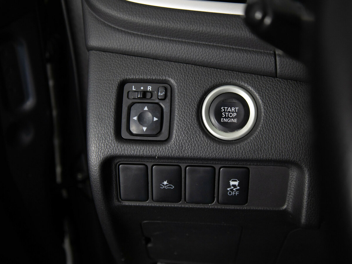 Б/У Митсубиши Паджеро Спорт 2016 года. Фото: #8