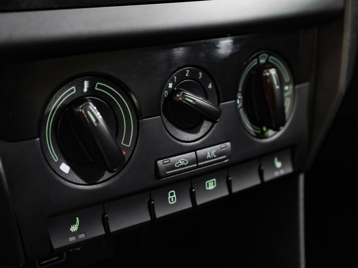 Б/У Шкода Рапид 2018 года. Фото: #13