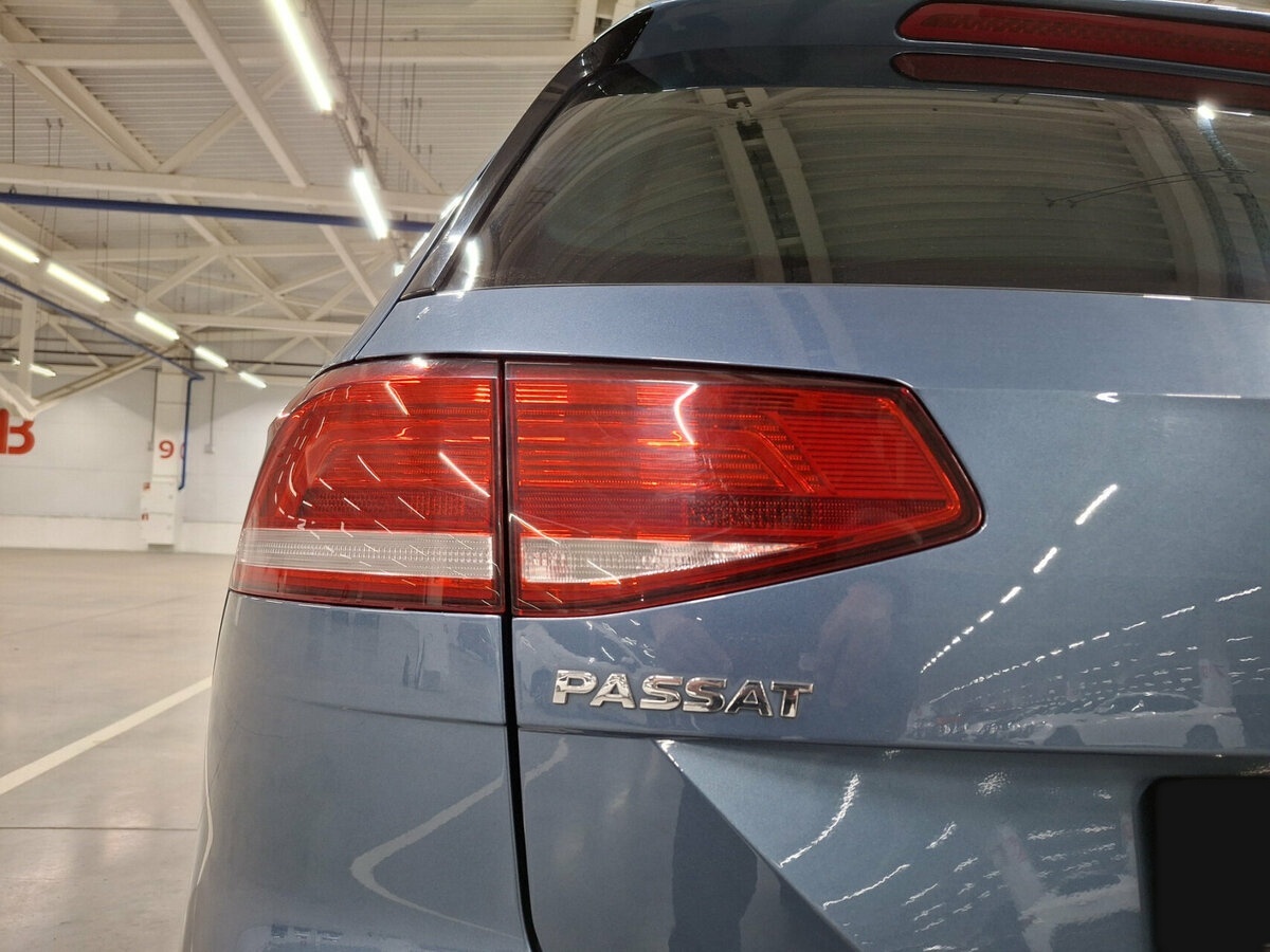 Volkswagen Passat 2018 года с пробегом. Фото: #8