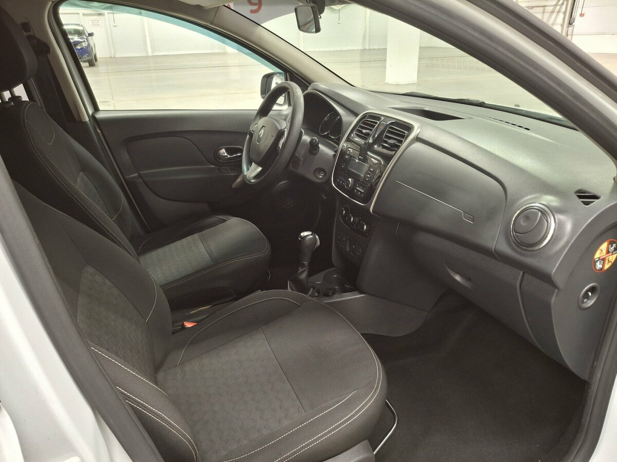 Renault Logan 2017 года с пробегом. Фото: #10