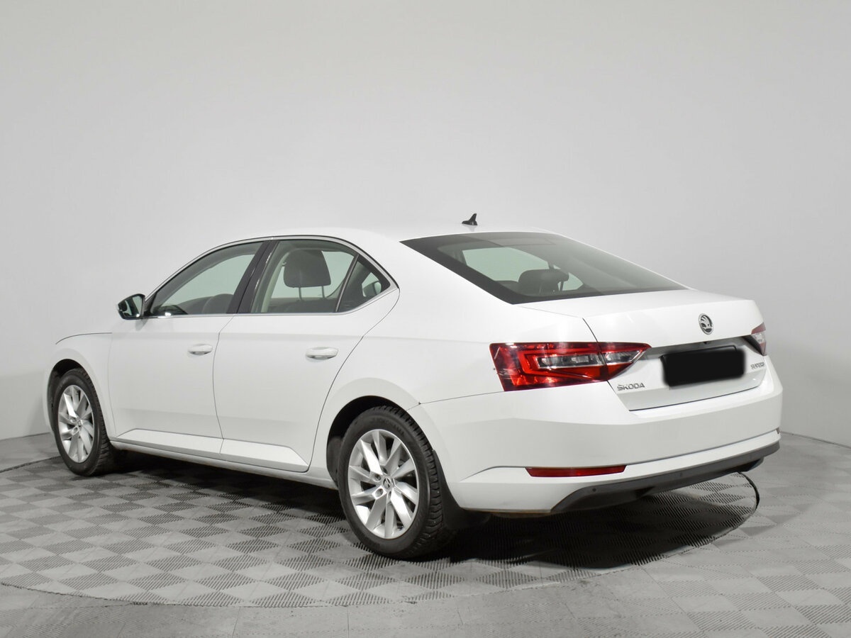 Б/У Шкода Суперб 2018 года. Фото: #5