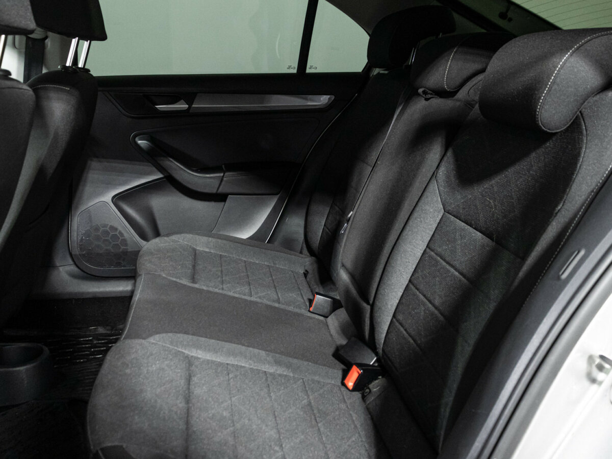 Б/У Фольксваген Поло 2021 года. Фото: #9