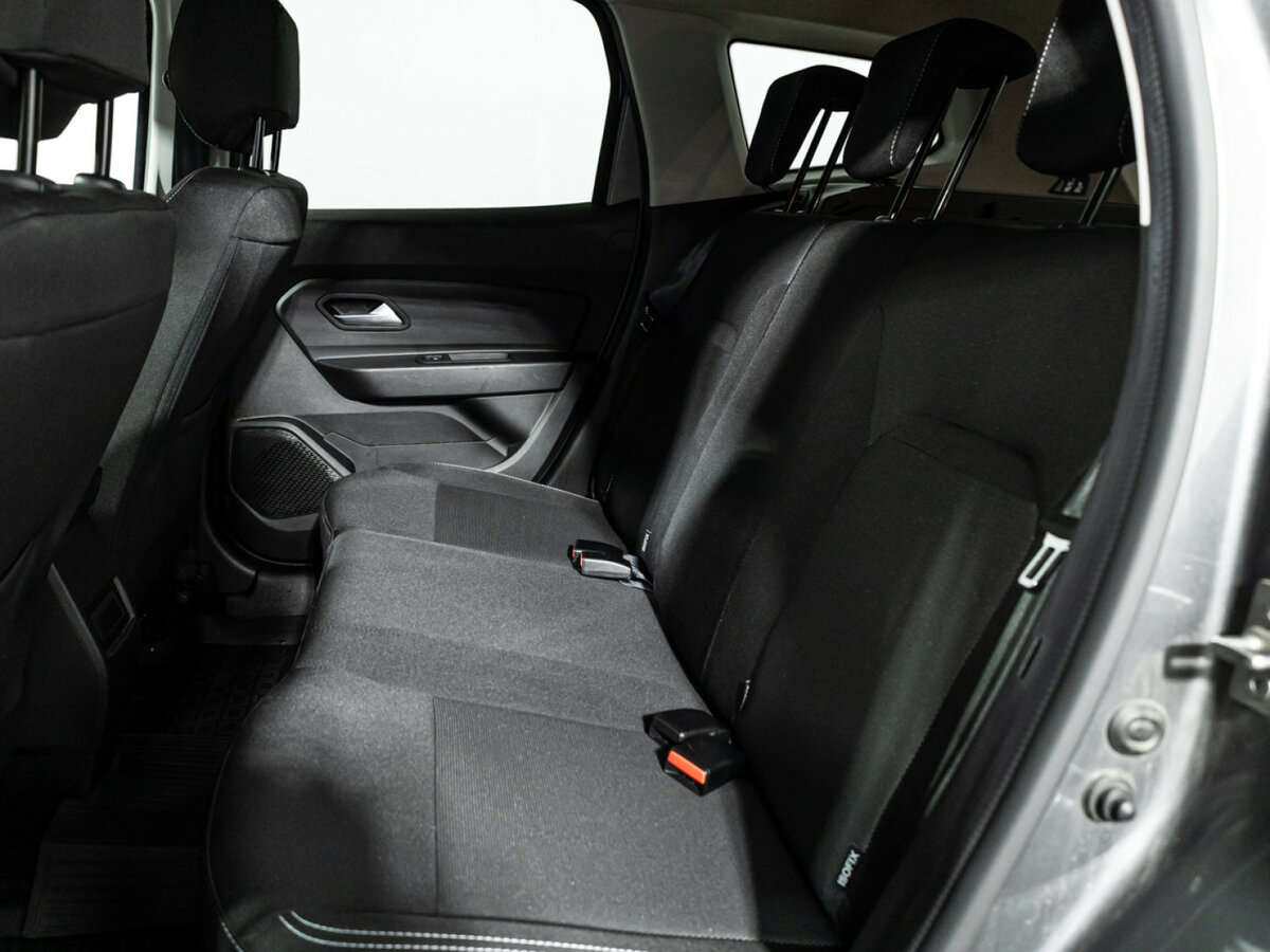 Б/У Рено Дастер 2021 года. Фото: #9