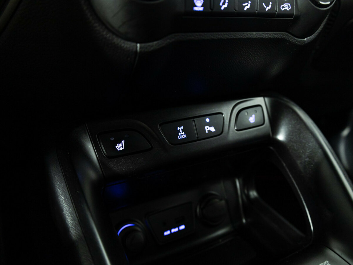 Б/У Хендай ай-икс35 2014 года. Фото: #17