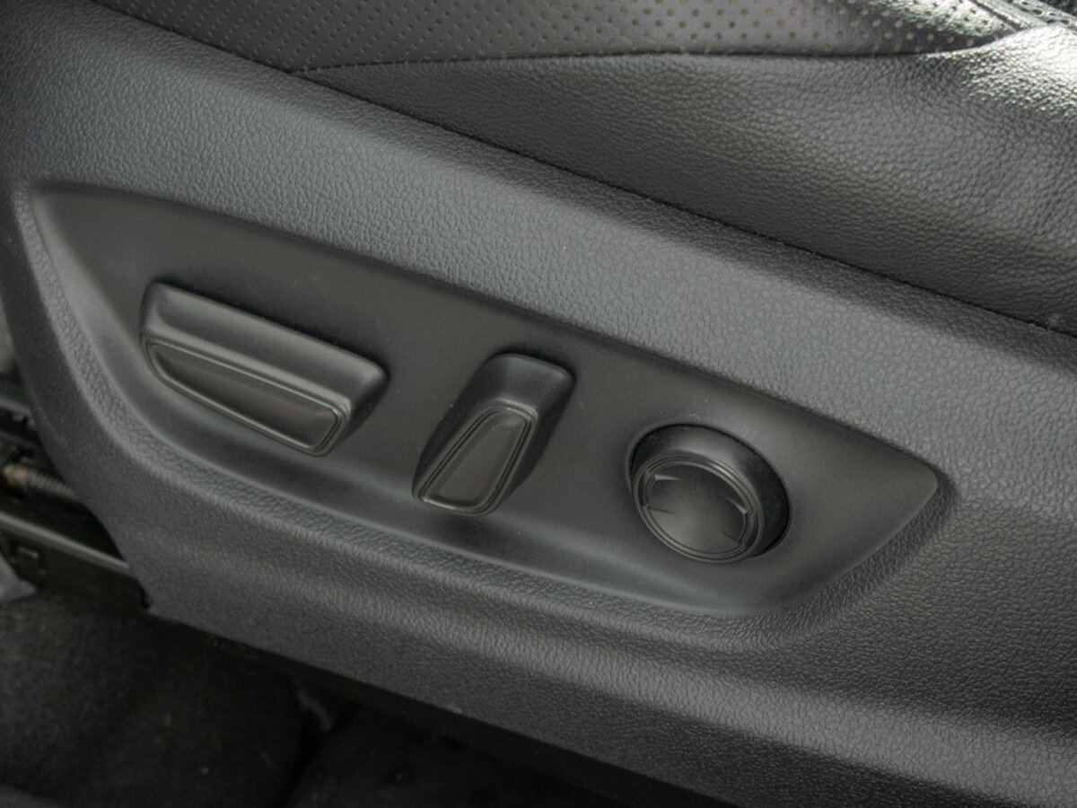 Toyota C-HR 2020 года с пробегом. Фото: #17