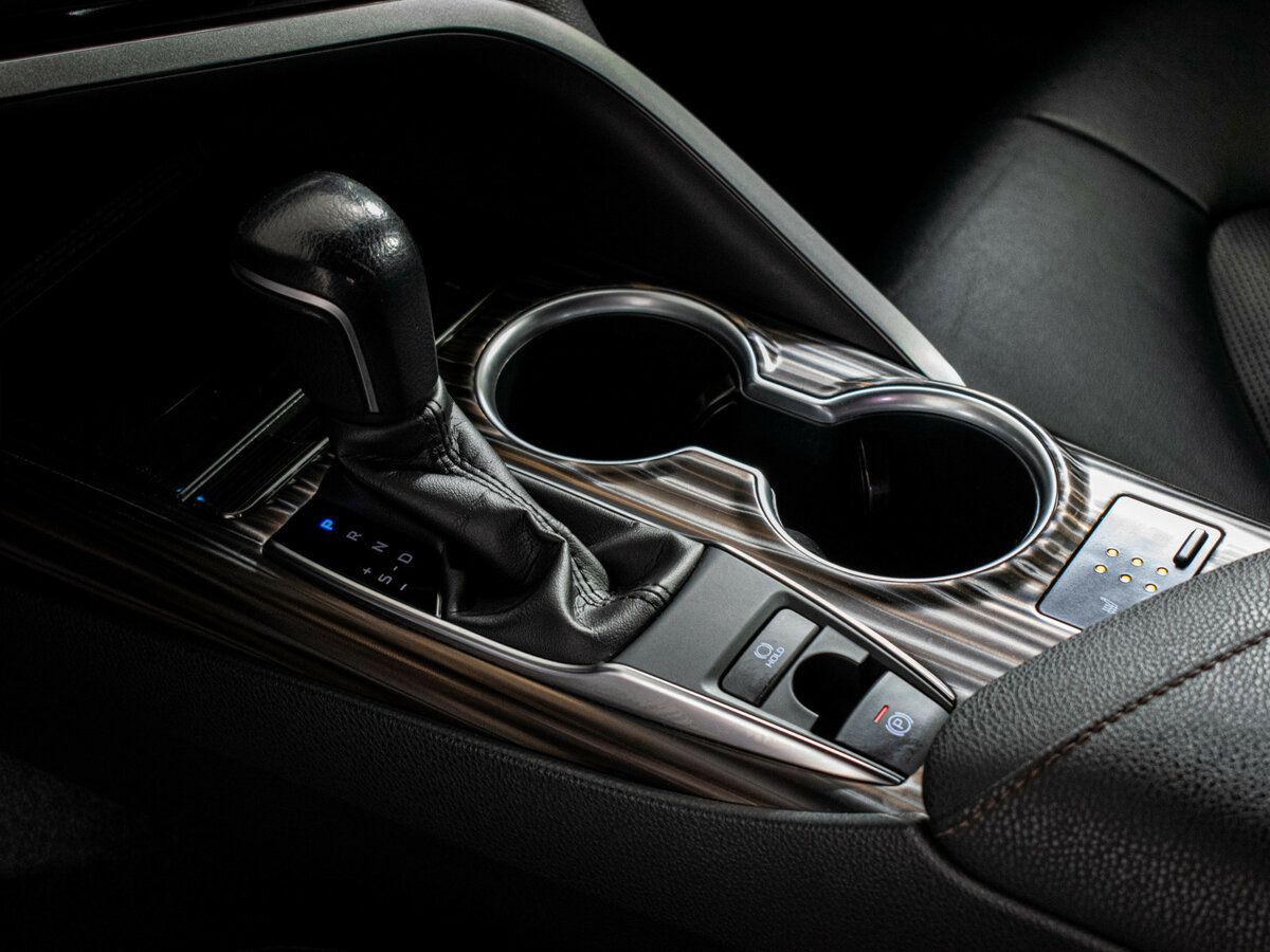 Toyota Camry 2020 года с пробегом. Фото: #13