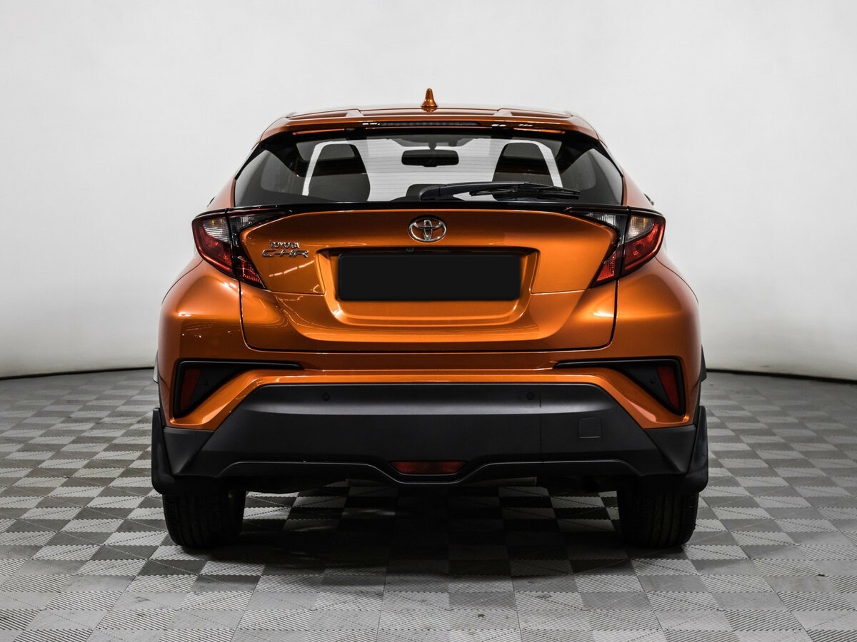 Toyota C-HR 2019 года с пробегом. Фото: #5