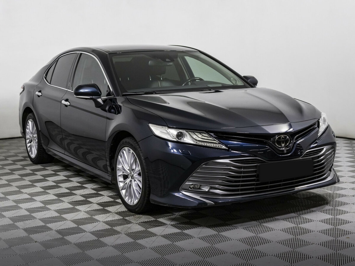 Toyota Camry 2018 года с пробегом. Фото: #2