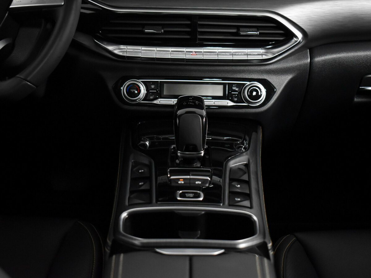 FAW Bestune T77 2023 года с пробегом. Фото: #19