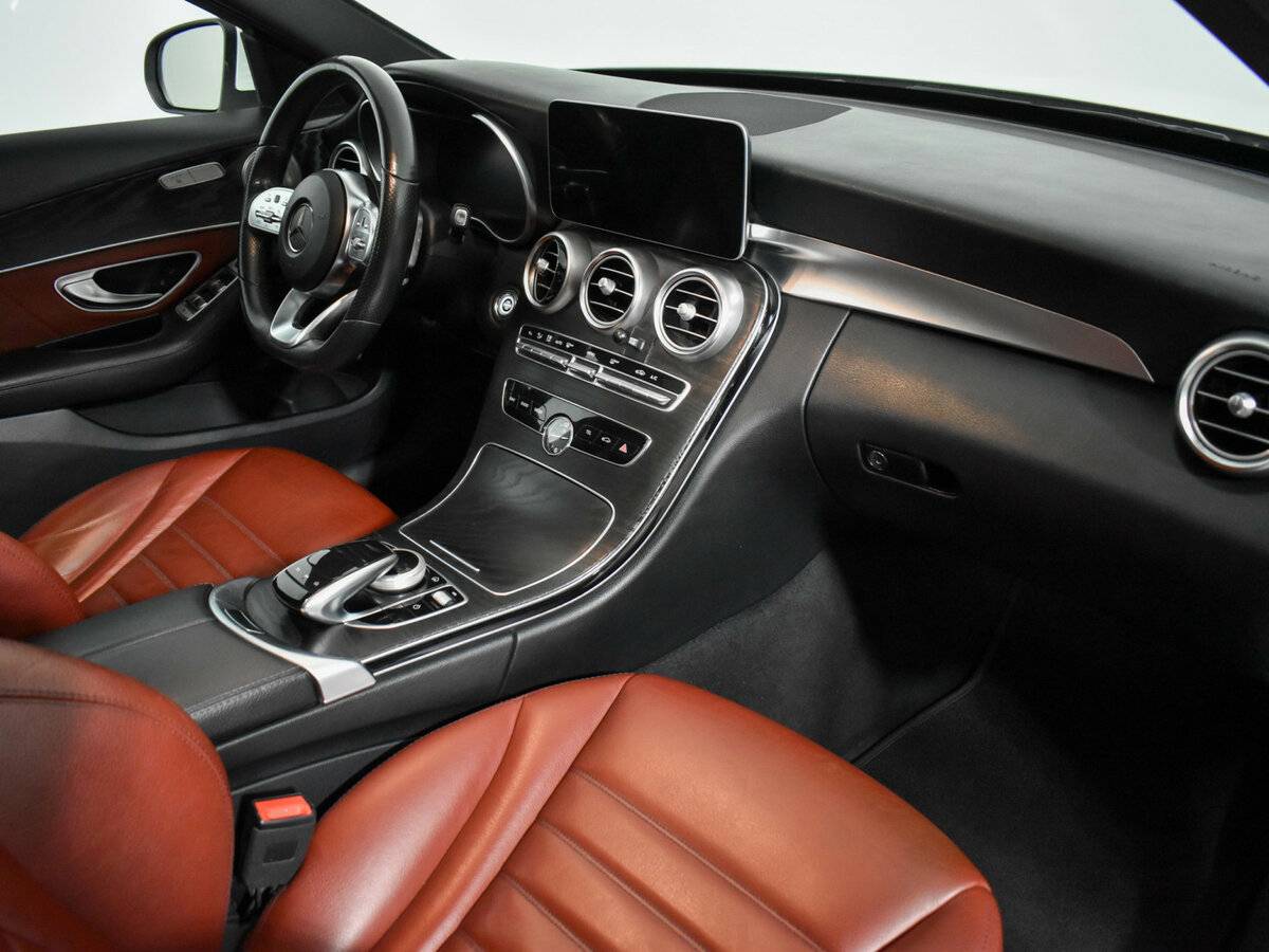 Mercedes-Benz C-Класс 2018 года с пробегом. Фото: #12