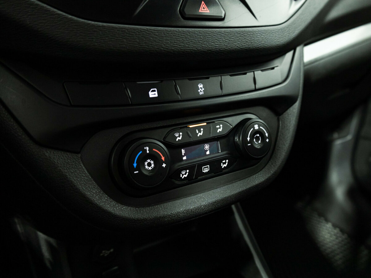 Б/У Лада (ВАЗ) Веста 2020 года. Фото: #15