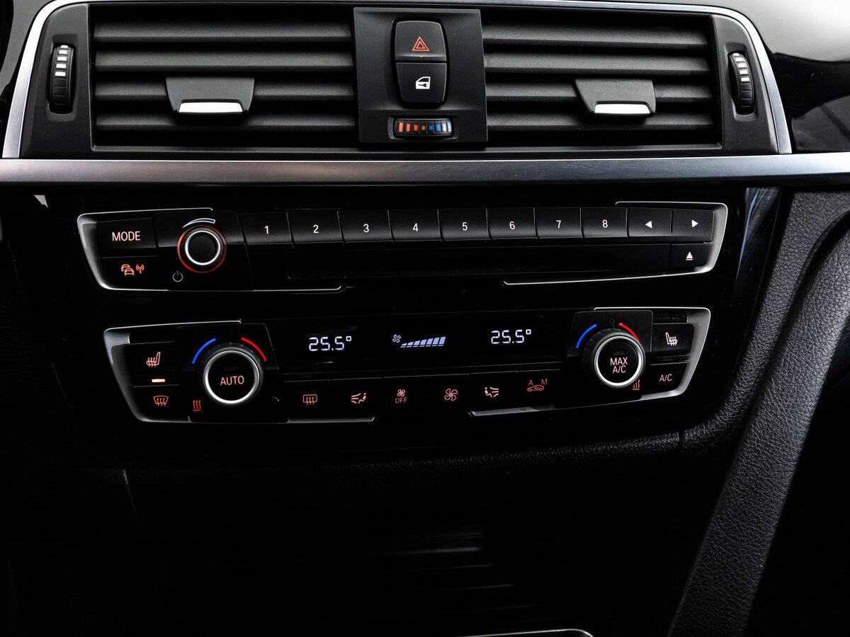 BMW 3 серии 2016 года с пробегом. Фото: #11