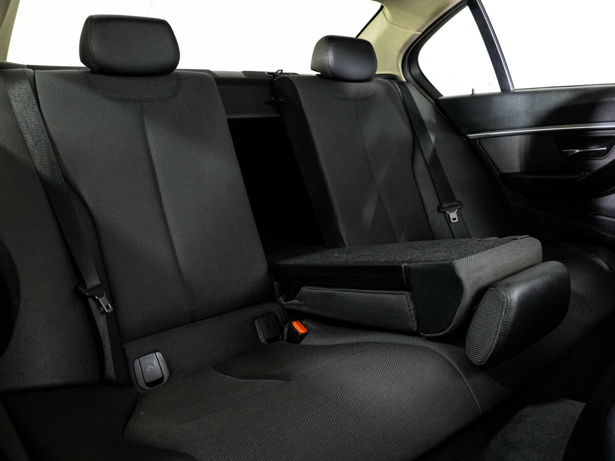 BMW 3 серии 2016 года с пробегом. Фото: #17