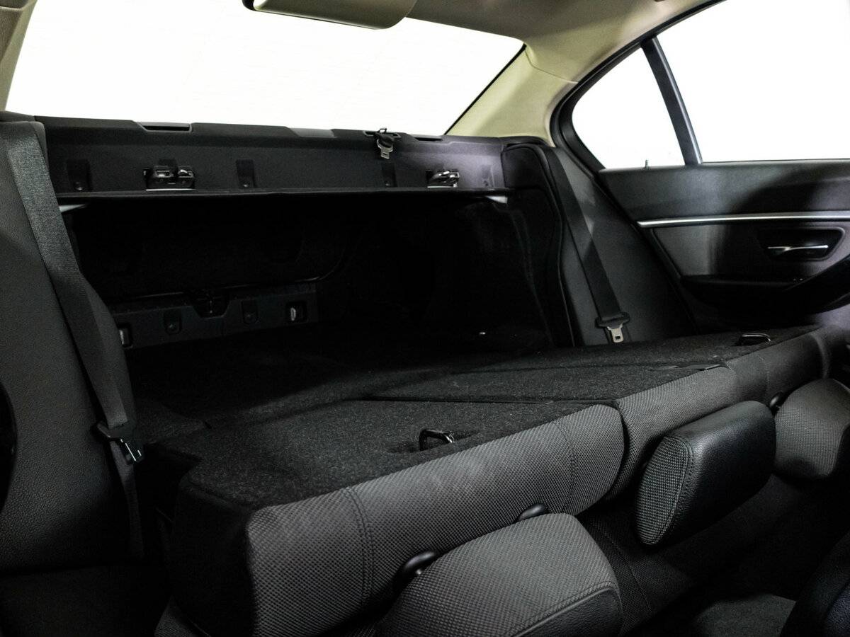 BMW 3 серии 2016 года с пробегом. Фото: #18