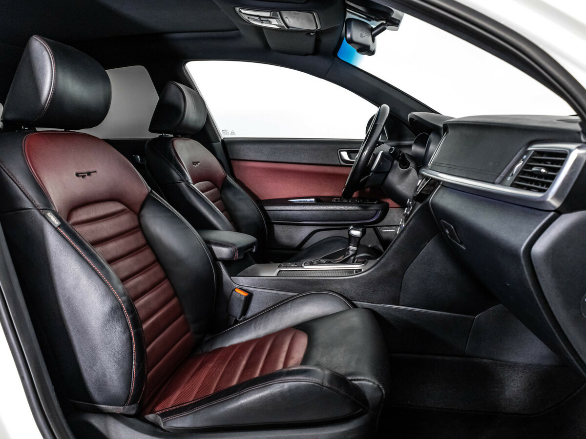 Б/У Киа Оптима 2018 года. Фото: #23