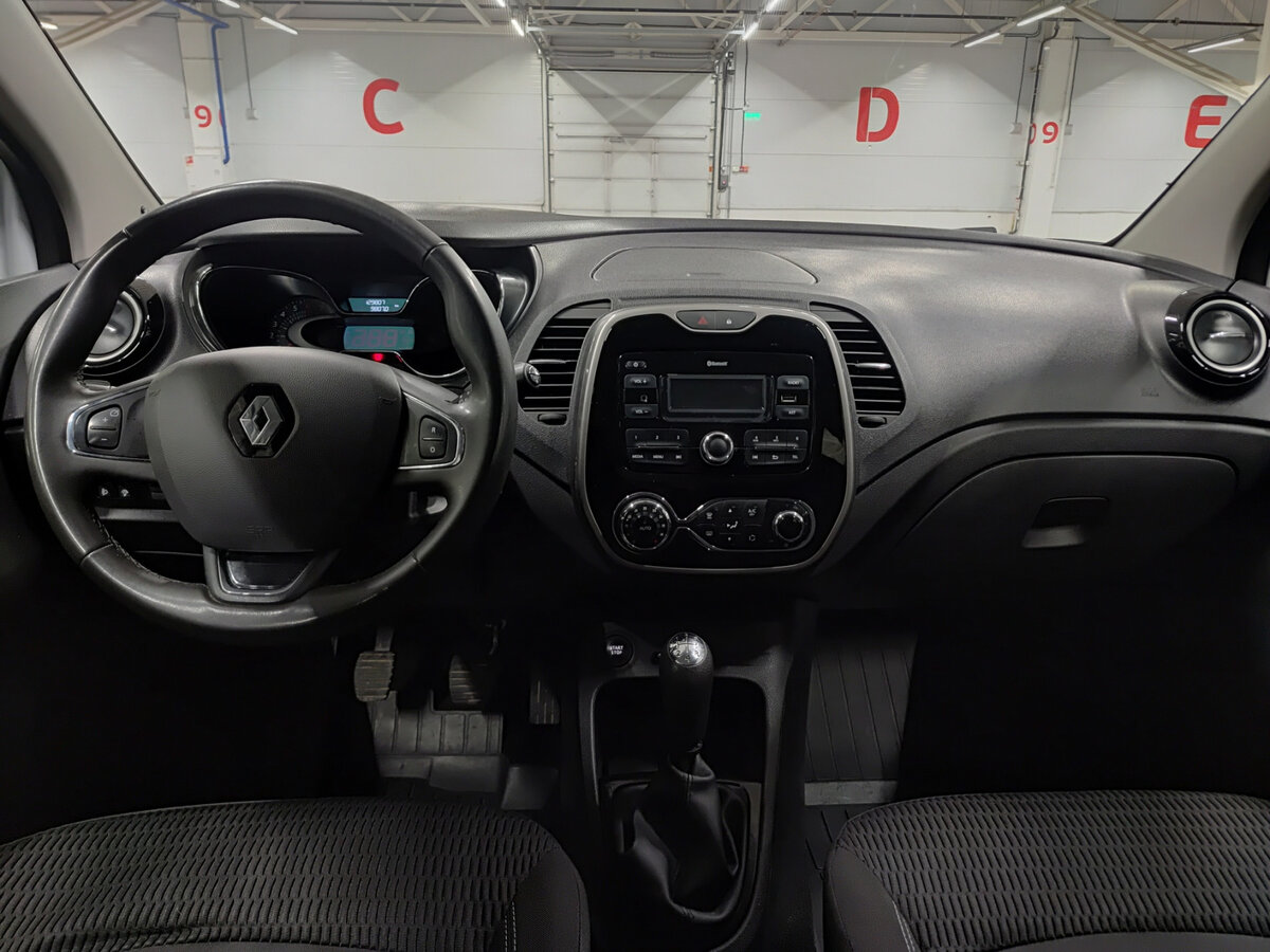 Renault Kaptur 2018 года с пробегом. Фото: #12