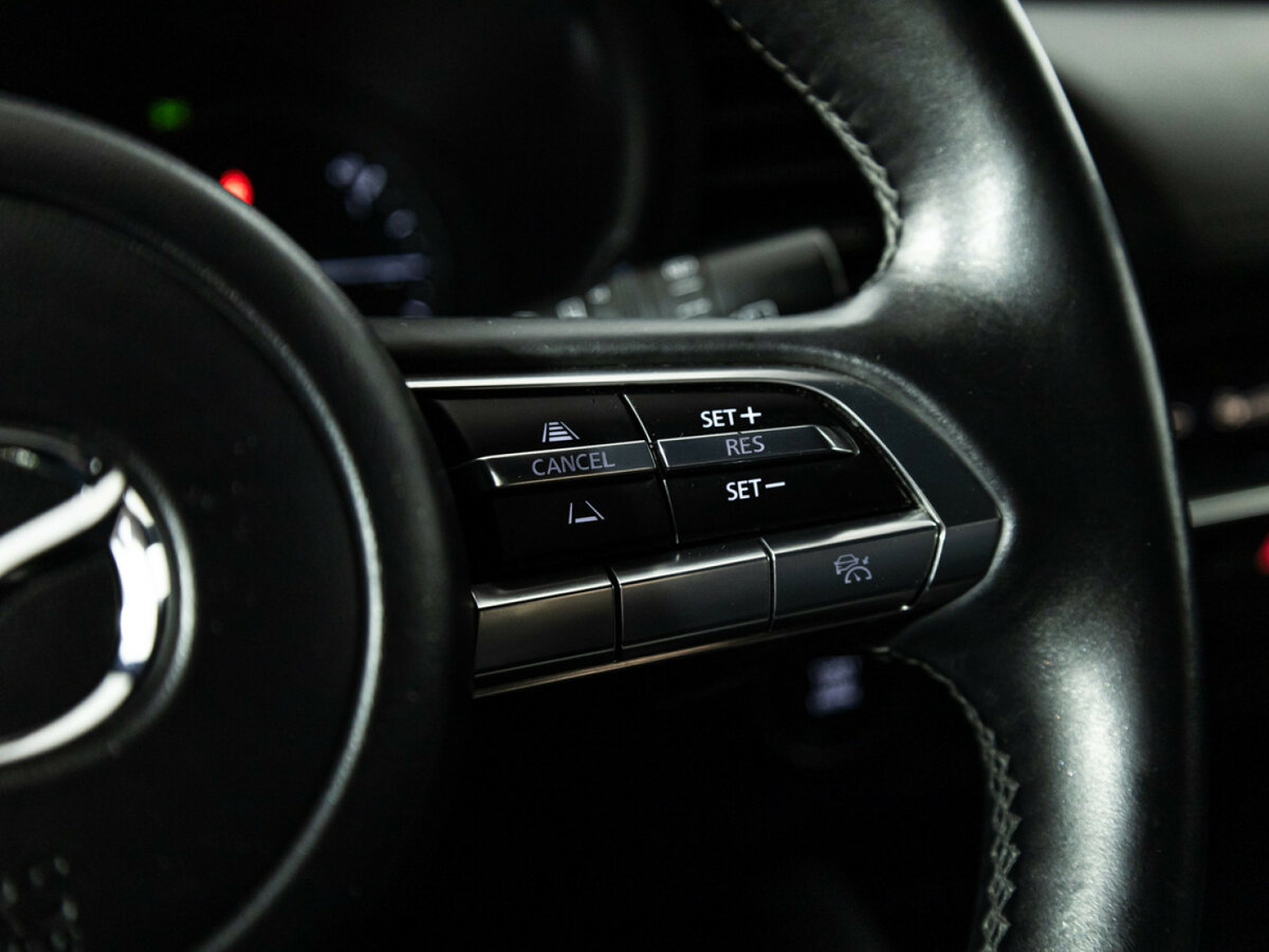 Mazda 3 2019 года с пробегом. Фото: #19