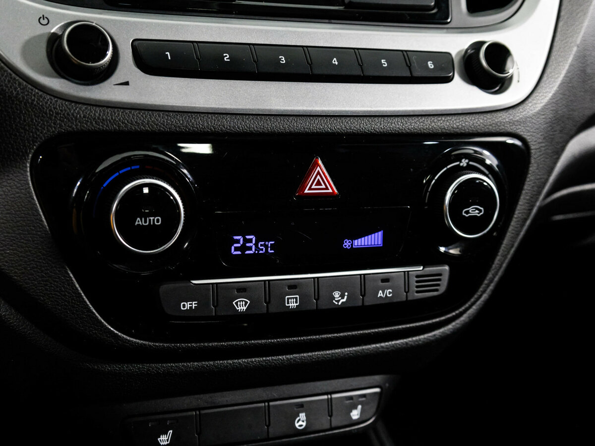 Б/У Хендай Солярис 2017 года. Фото: #12