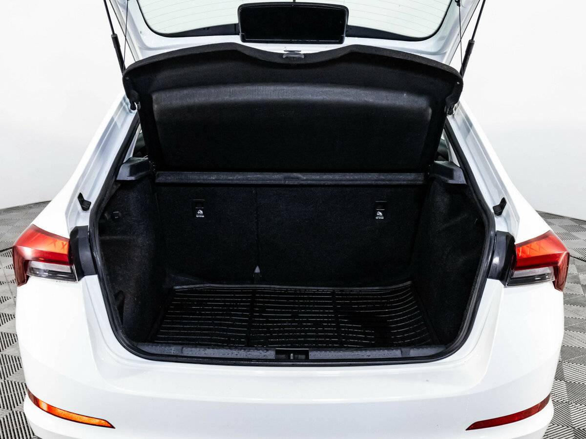 Skoda Rapid 2020 года с пробегом. Фото: #15