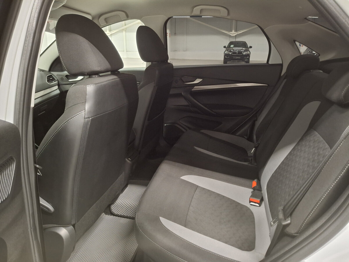 Lada (ВАЗ) Vesta 2024 года с пробегом. Фото: #11