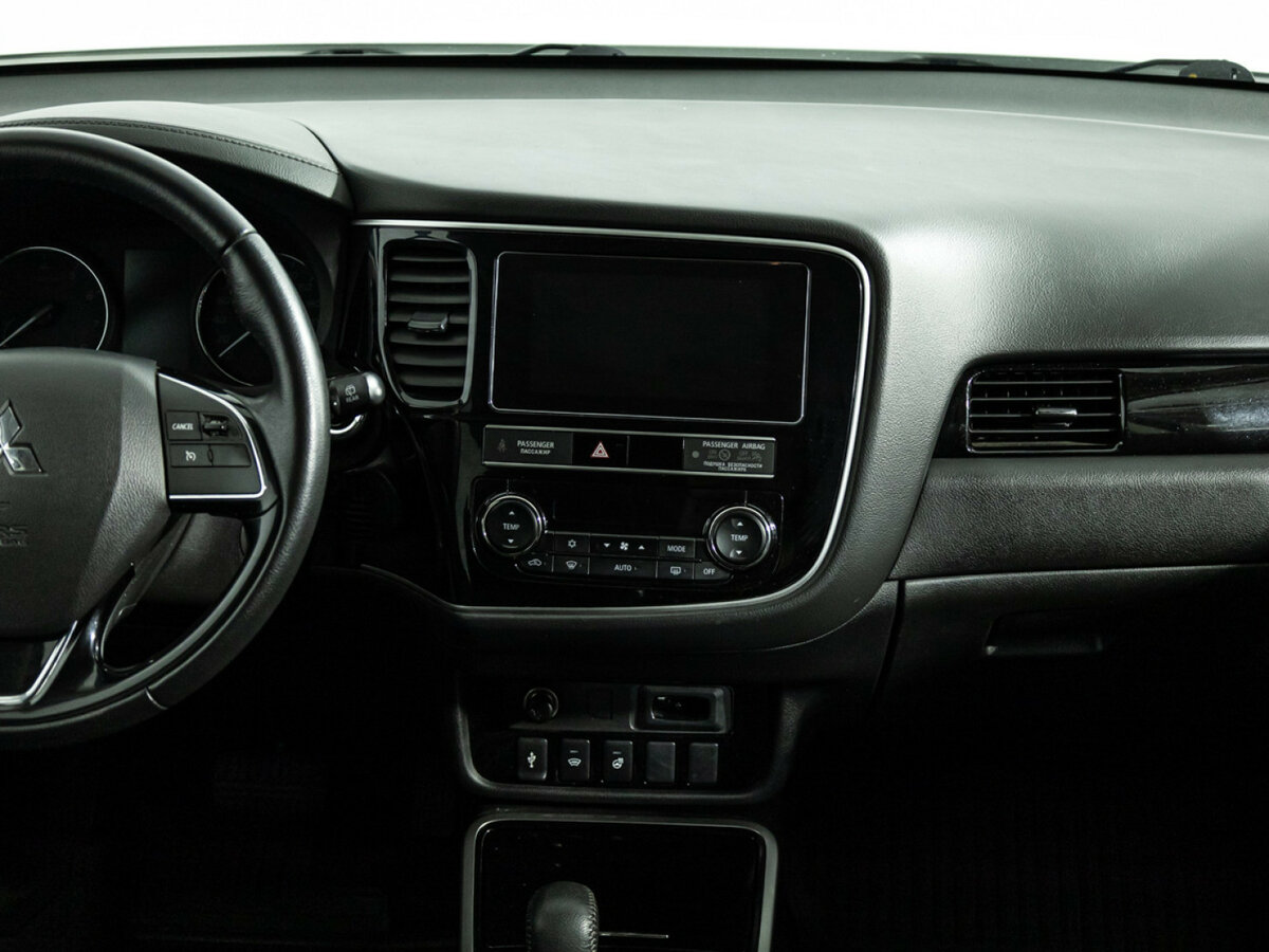 Mitsubishi Outlander 2018 года с пробегом. Фото: #11