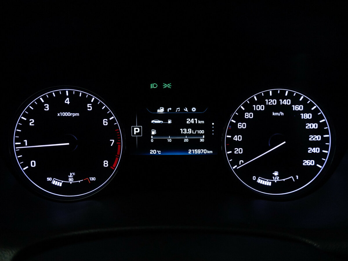 Hyundai Genesis 2015 года с пробегом. Фото: #9