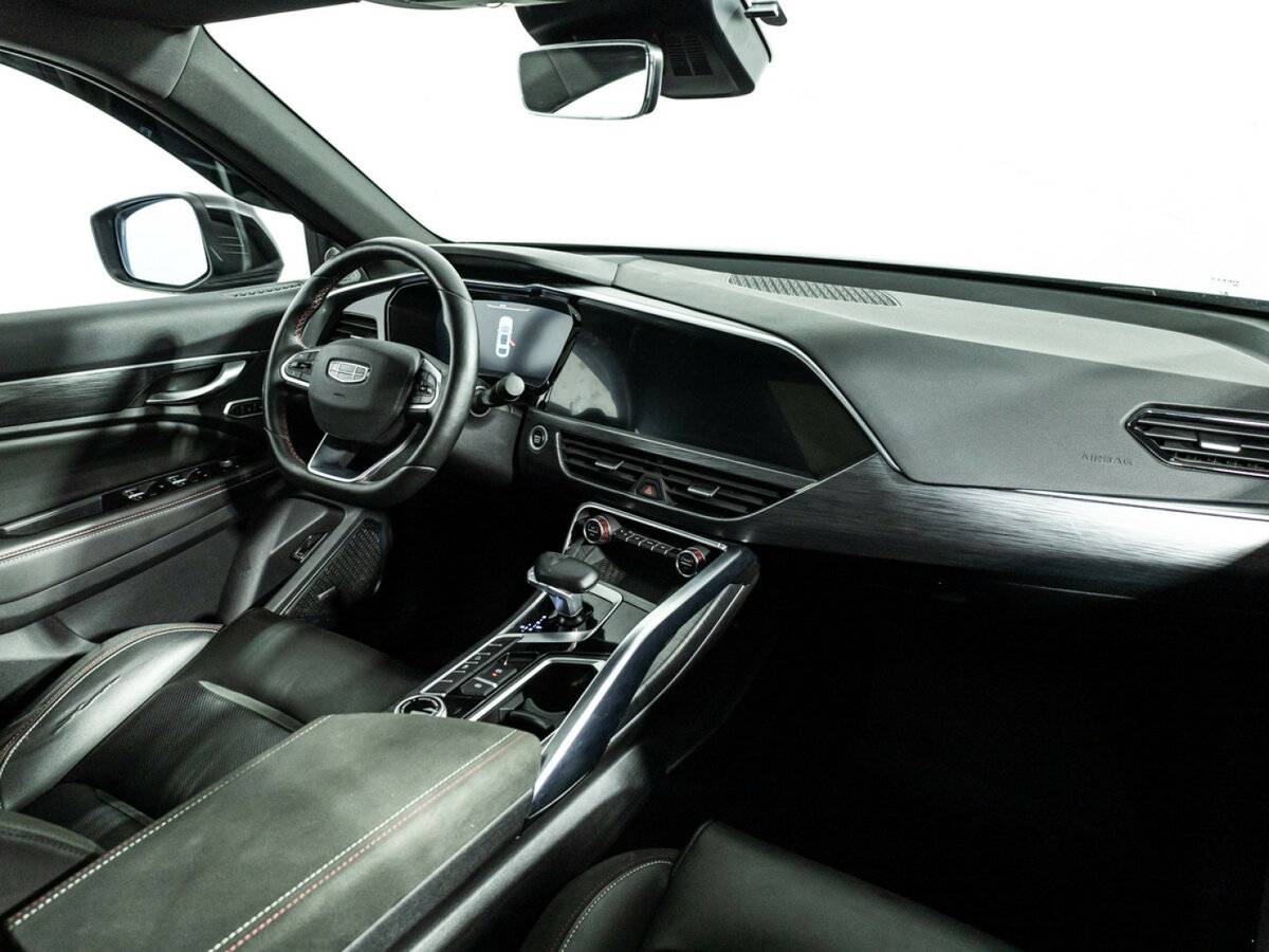 Geely Tugella 2023 года с пробегом. Фото: #6