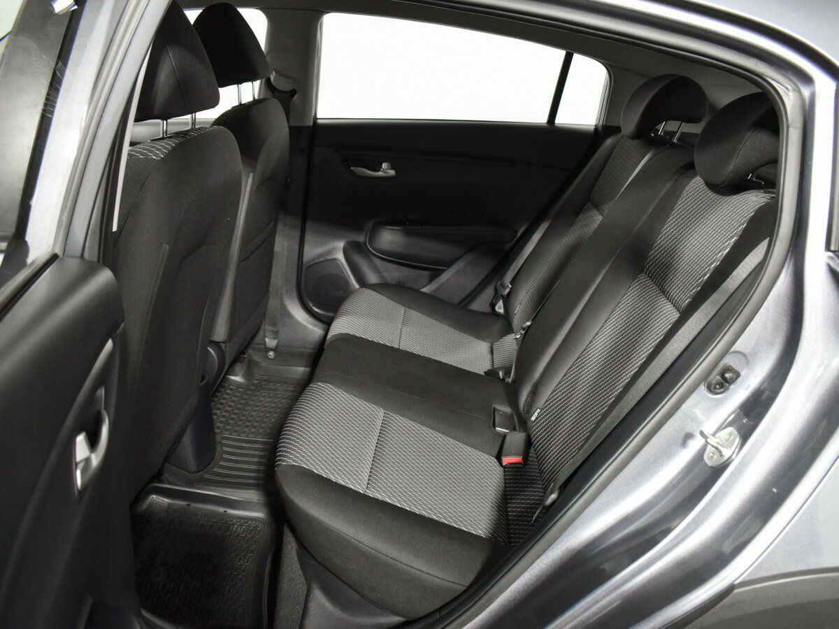 Б/У Киа Рио 2018 года. Фото: #10