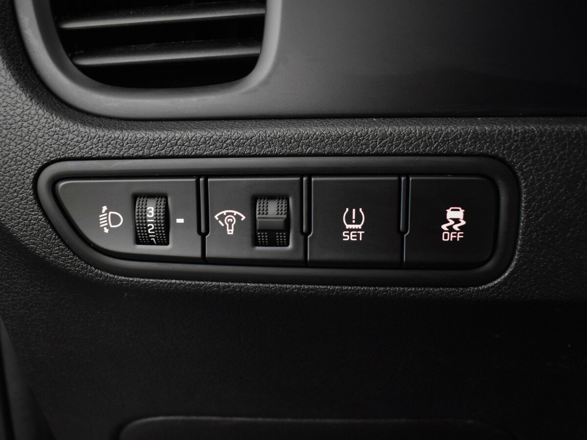 Б/У Киа Рио 2018 года. Фото: #16