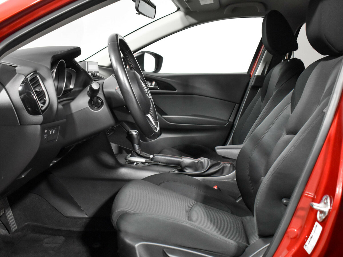 Б/У Мазда 3 2013 года. Фото: #9