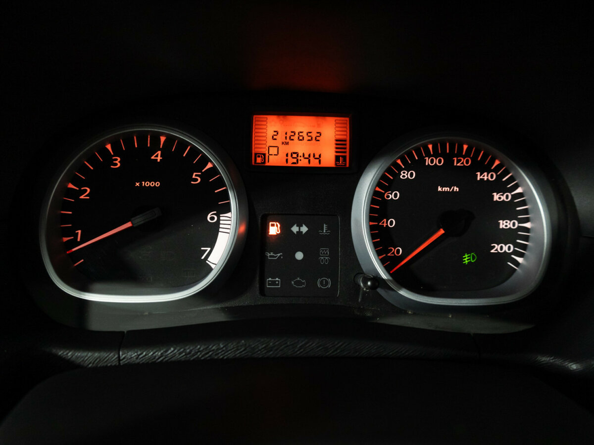 Б/У Рено Дастер 2014 года. Фото: #11