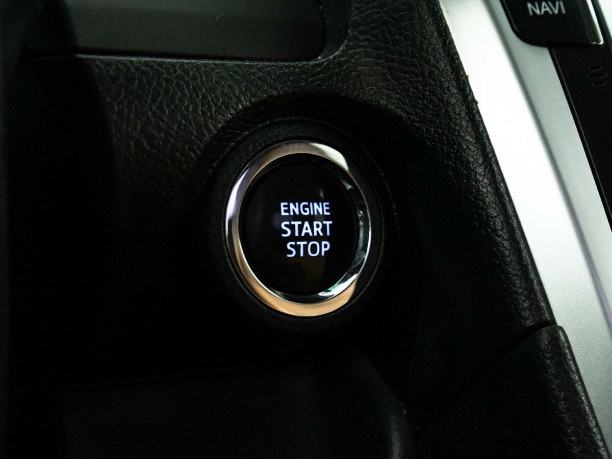 Toyota Camry 2016 года с пробегом. Фото: #16