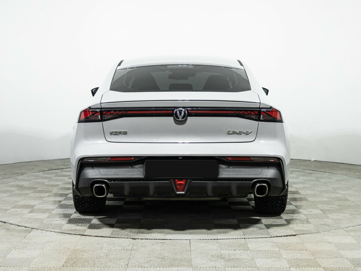 Changan UNI-V 2024 года с пробегом. Фото: #5