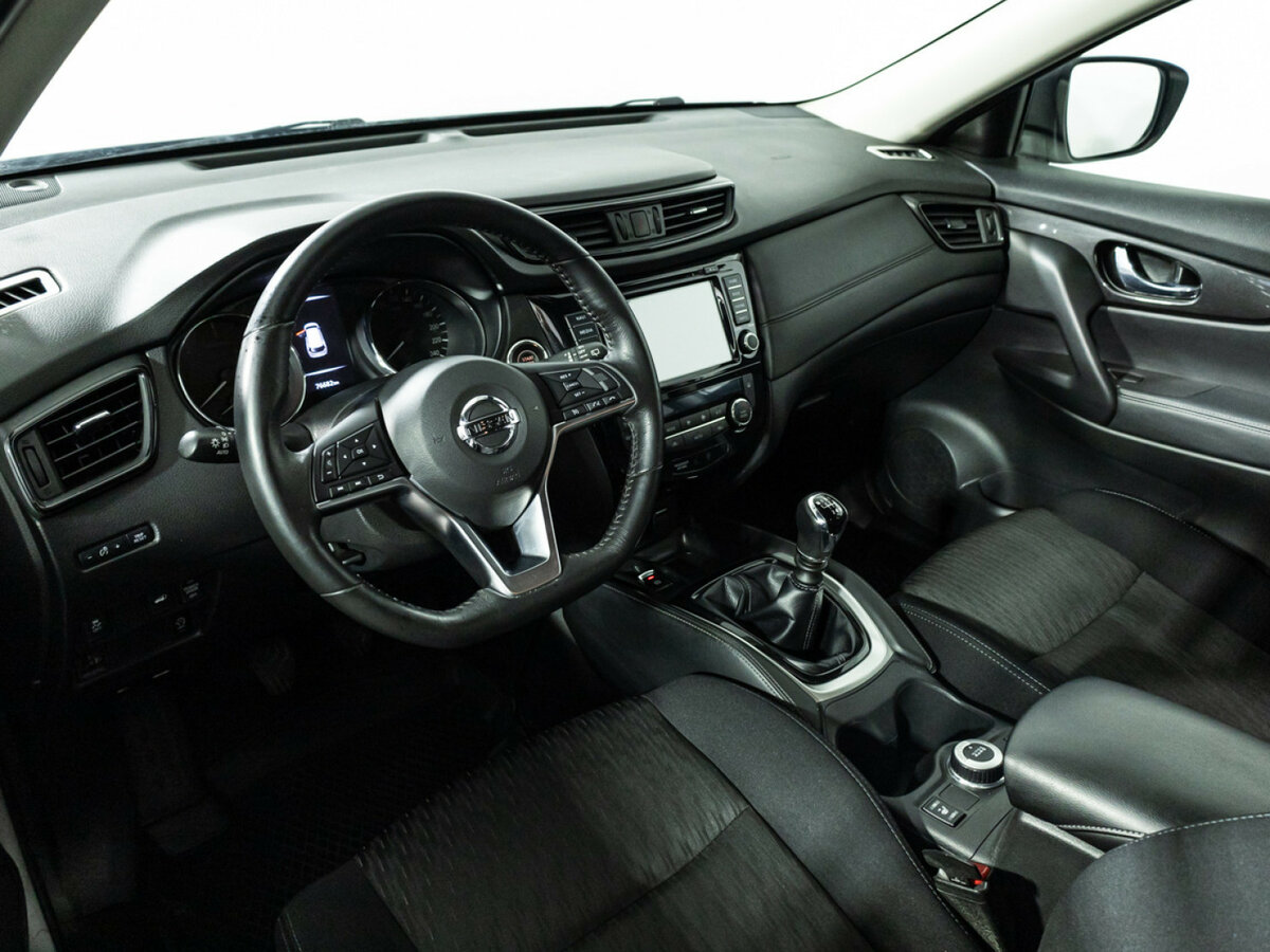 Б/У Ниссан Икс-Трейл 2019 года. Фото: #8