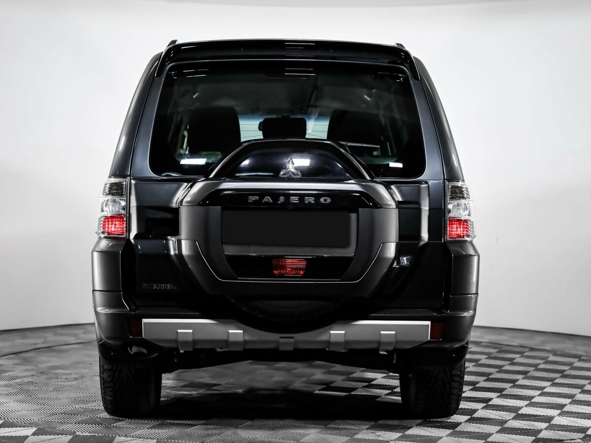 Mitsubishi Pajero 2015 года с пробегом. Фото: #5