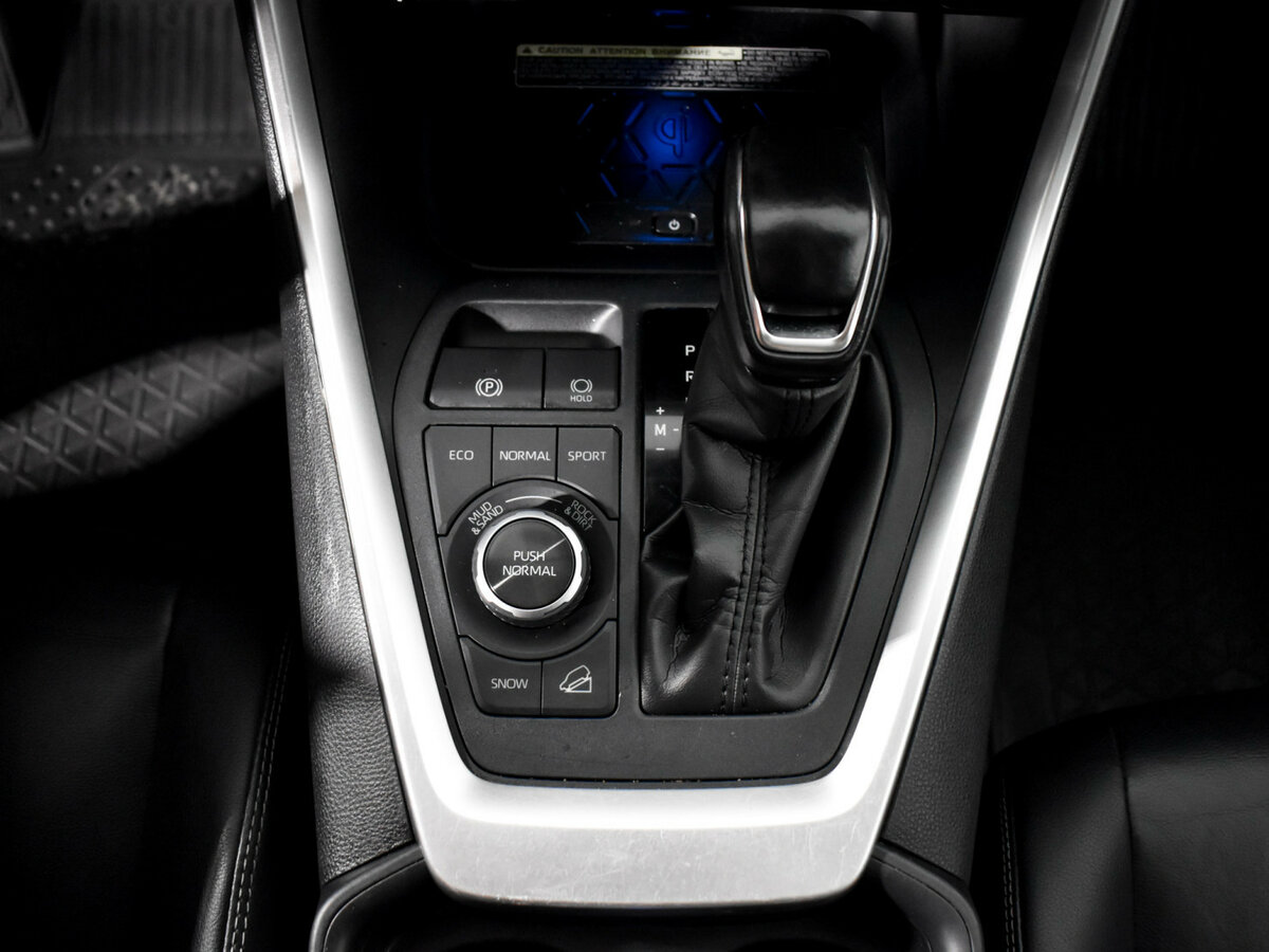 Toyota RAV4 2019 года с пробегом. Фото: #8