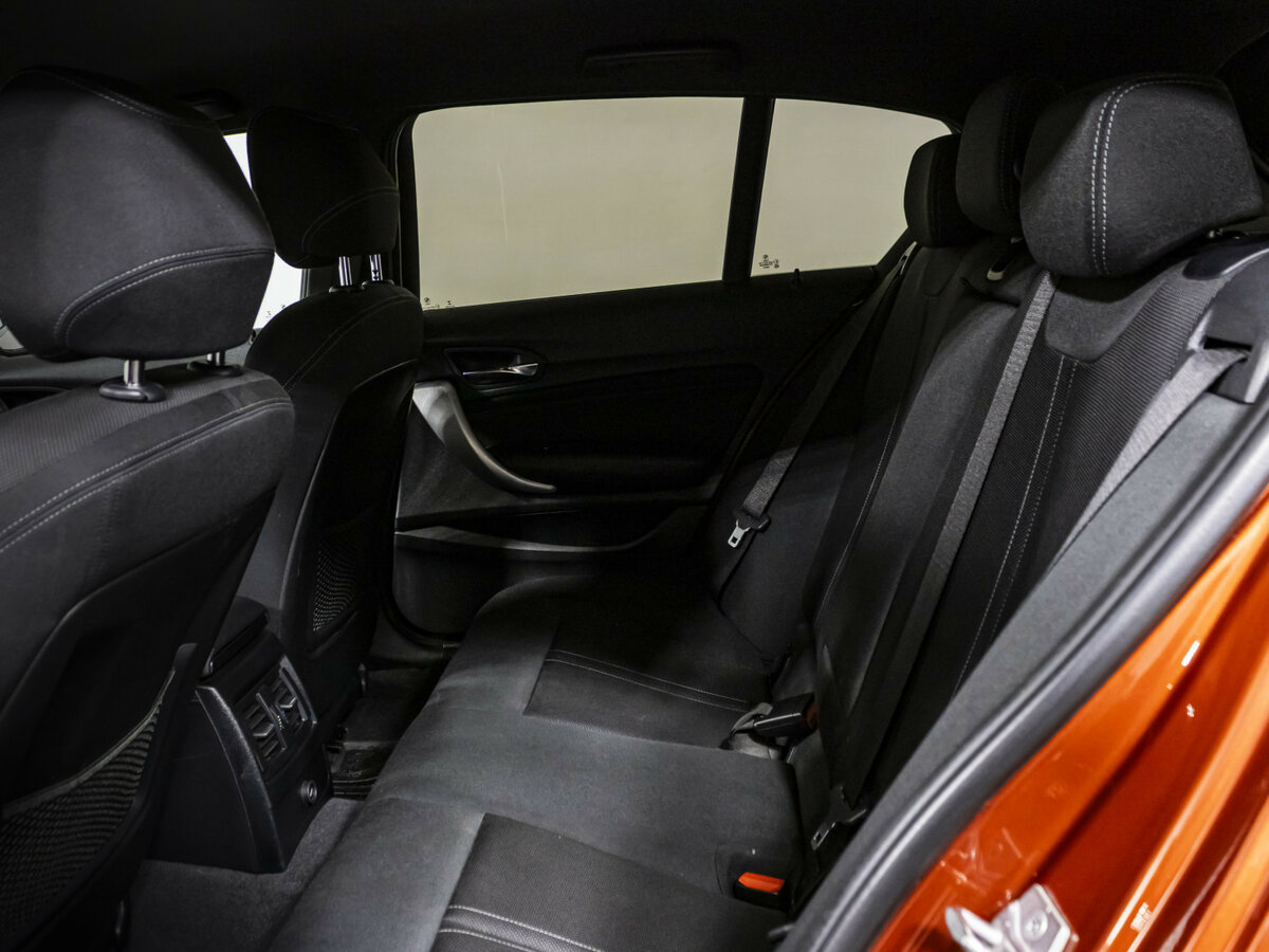 BMW 1 серии 2019 года с пробегом. Фото: #12