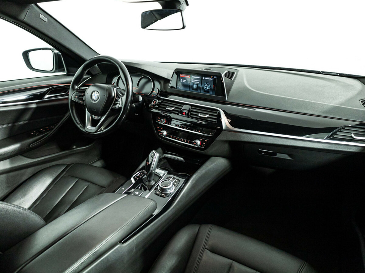 BMW 5 серии 2017 года с пробегом. Фото: #8
