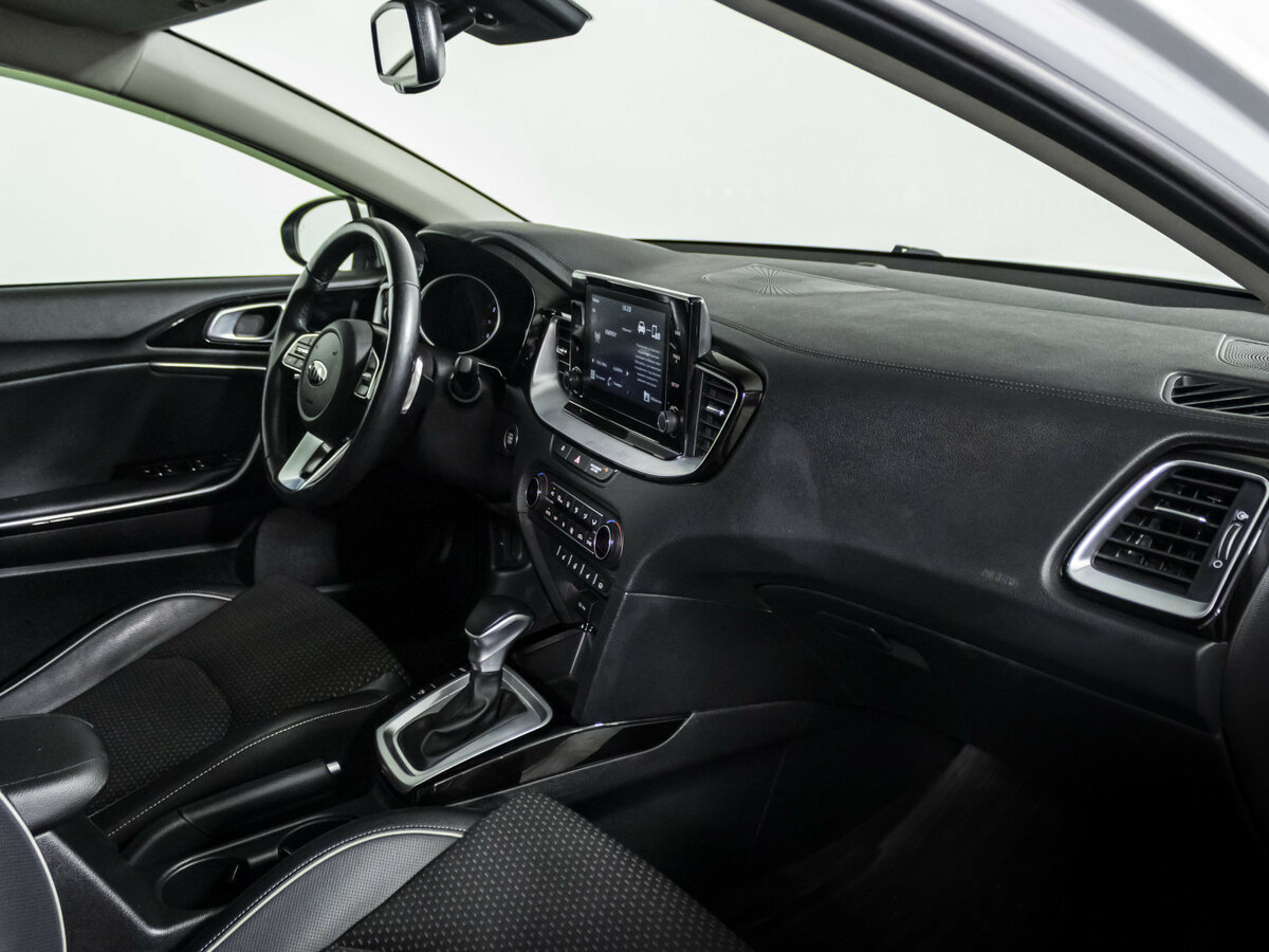 Kia Ceed 2021 года с пробегом. Фото: #6