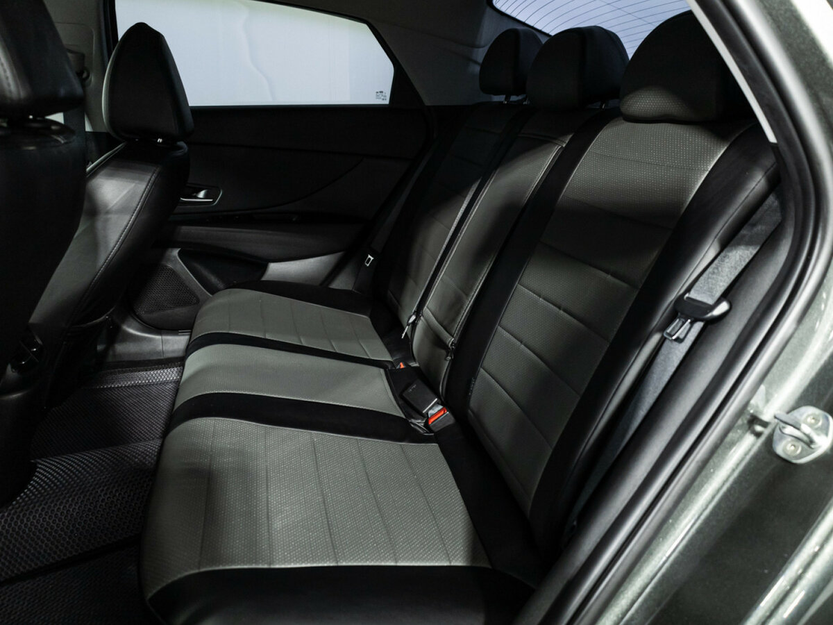 Hyundai Elantra 2022 года с пробегом. Фото: #9