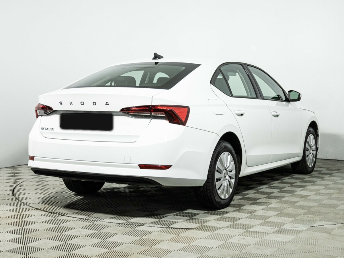 Skoda Octavia 2021 года с пробегом. Фото: #3