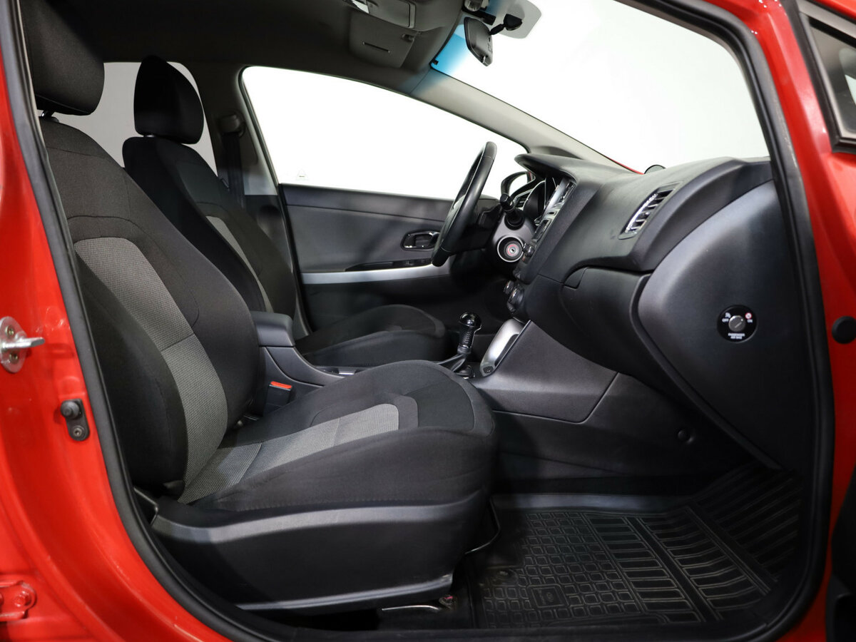 Б/У Киа Сид 2016 года. Фото: #18